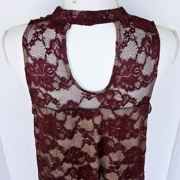 Love Fire Womens Burgundy Mock Neck Floral Lace Sleeveless Cocktail Dress Large - Picture 8 of 13